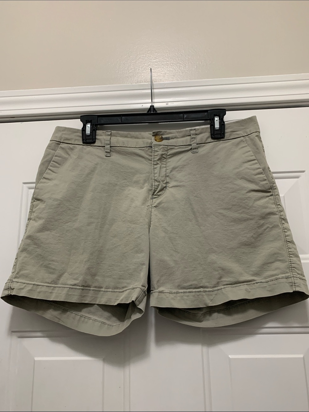 4/$10 Old Navy Women's Cotton Light Celedon or Taupe Green Shorts Size 8